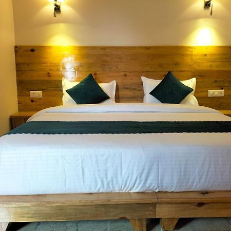 Panchakarma Retreat - Earth Roots Ayurveda Villa Rishikesh Bagian luar foto